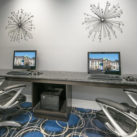 Holiday Inn Express And Suites Houston North - Iah Area By Ihg מראה חיצוני תמונה