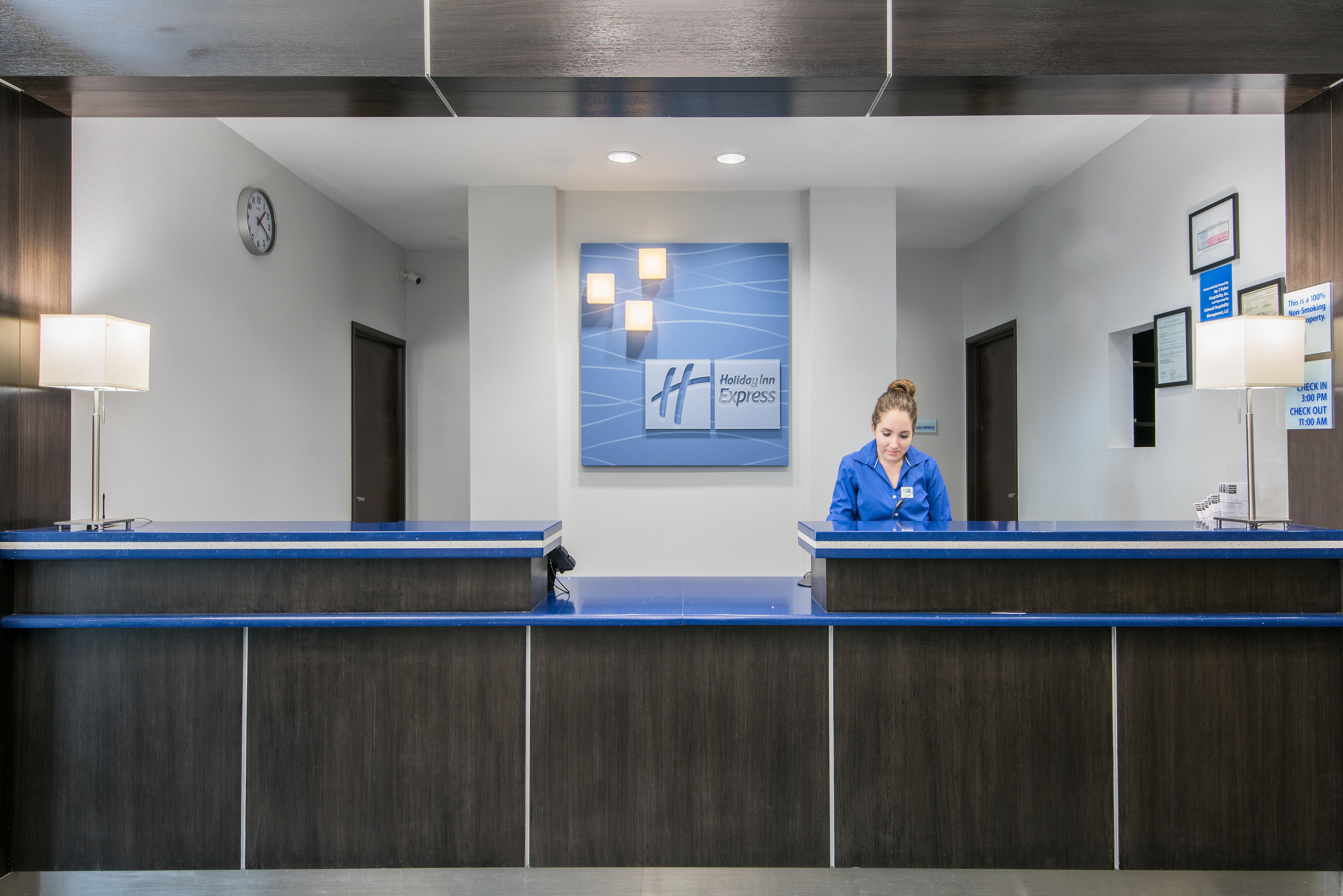 Holiday Inn Express And Suites Houston North - Iah Area By Ihg מראה חיצוני תמונה