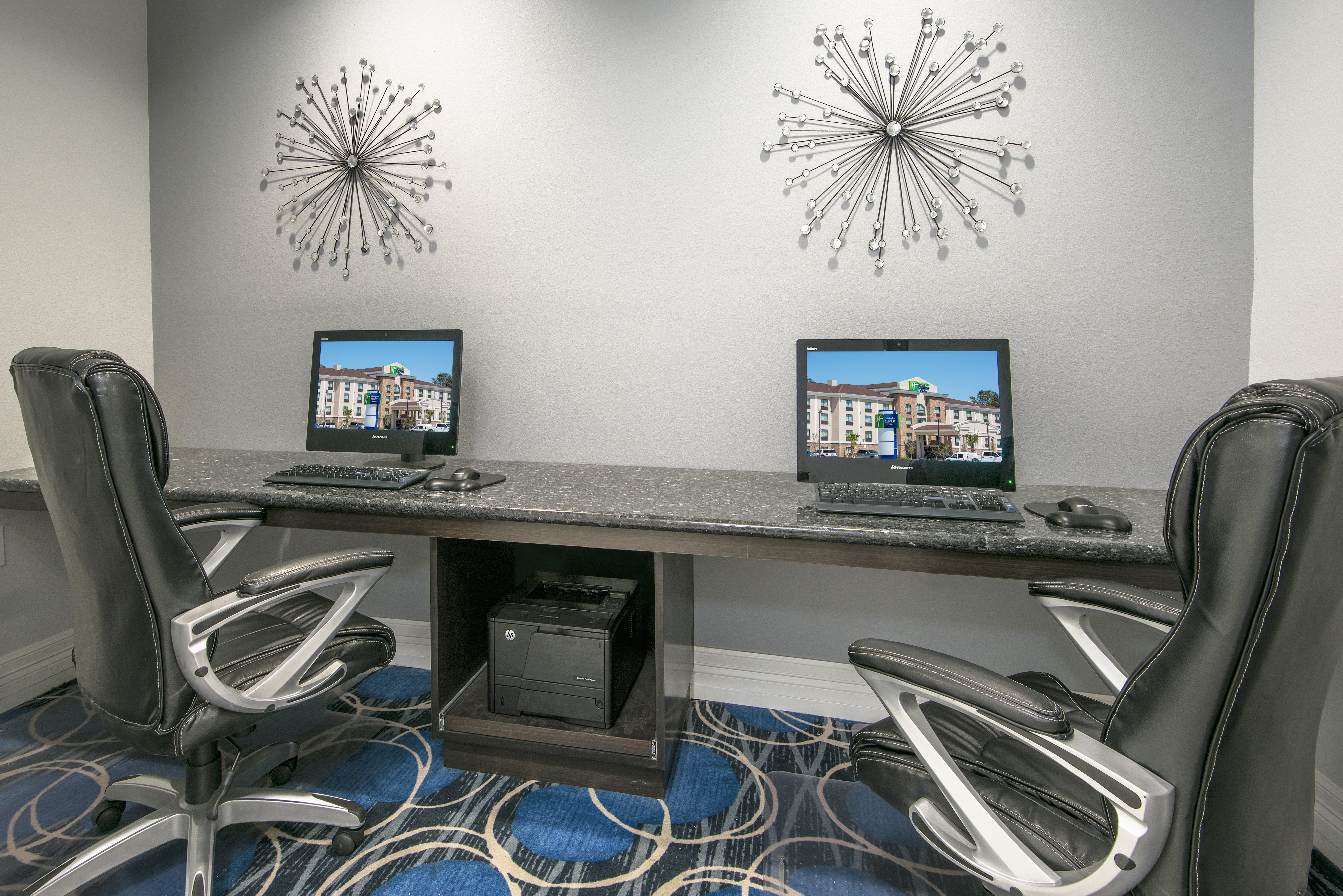 Holiday Inn Express And Suites Houston North - Iah Area By Ihg מראה חיצוני תמונה