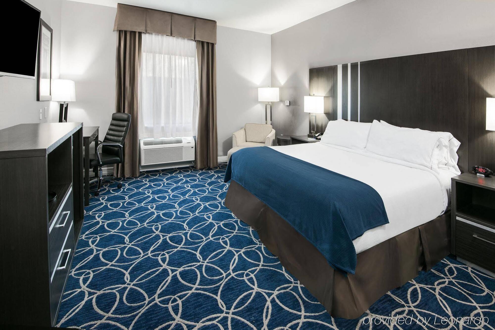 Holiday Inn Express And Suites Houston North - Iah Area By Ihg מראה חיצוני תמונה