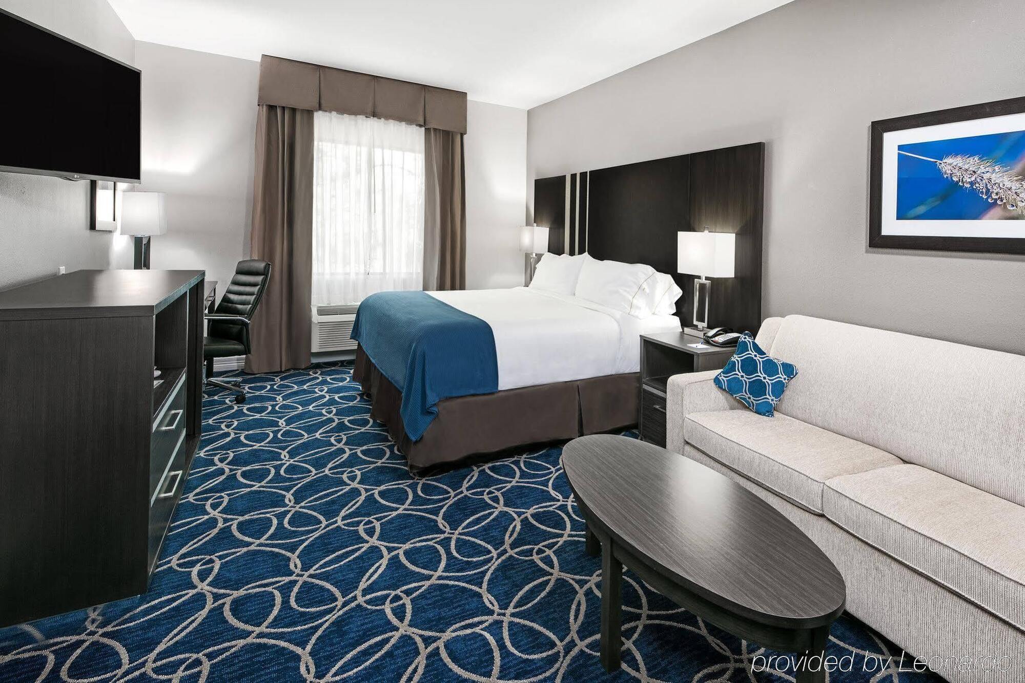 Holiday Inn Express And Suites Houston North - Iah Area By Ihg מראה חיצוני תמונה