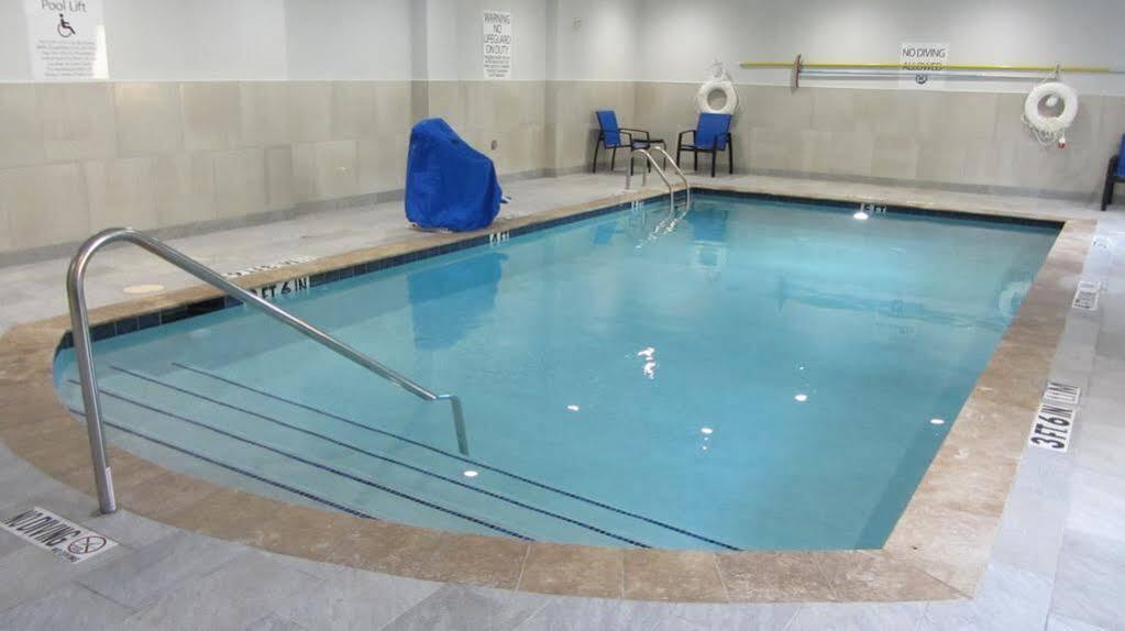 Holiday Inn Express And Suites Houston North - Iah Area By Ihg מראה חיצוני תמונה