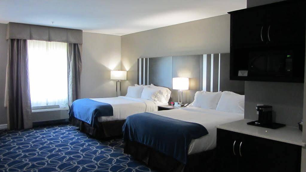 Holiday Inn Express And Suites Houston North - Iah Area By Ihg מראה חיצוני תמונה